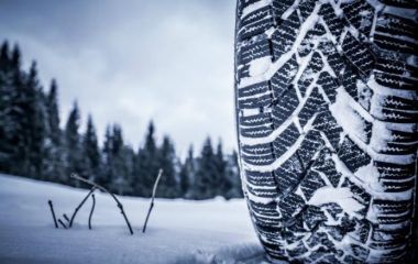 Історія створення "зимового взуття" для авто