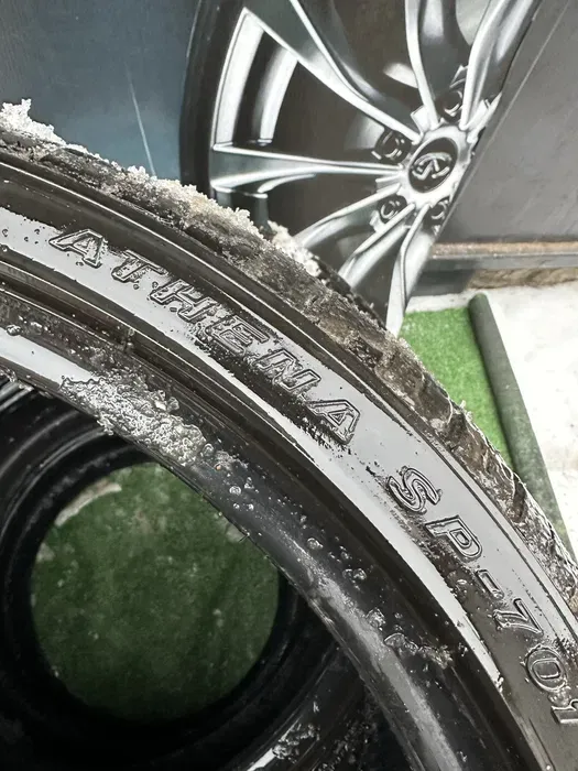 235/35 R19 Austone Athena 22г комплект шин летних.