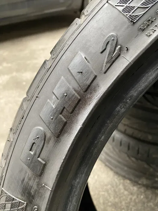 275/35 R20 Accelera пара шин летних