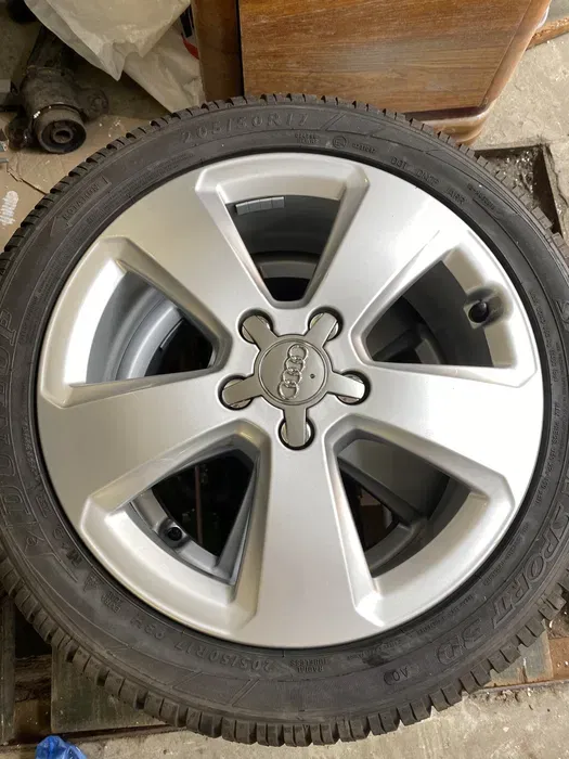 Audi r17 5/112 et 48 к-т дисков