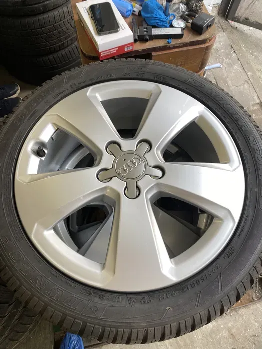 Audi r17 5/112 et 48 к-т дисков