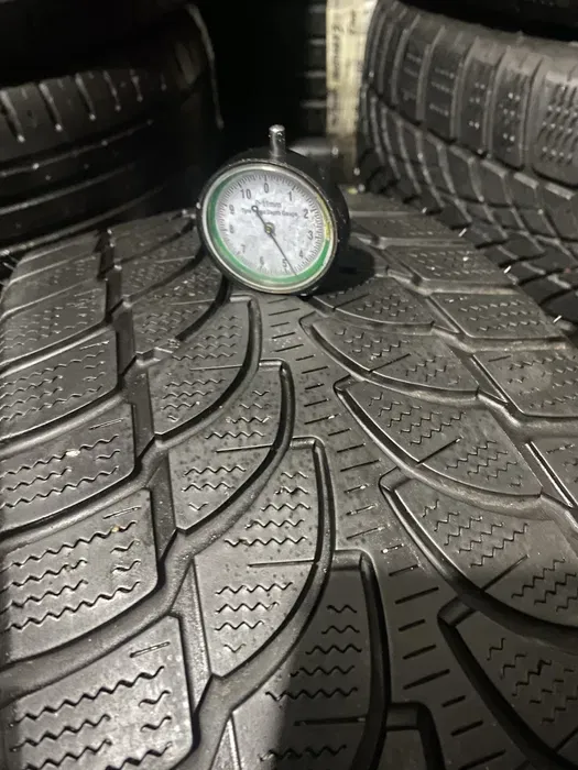 225/55 R18 Bridgestone Blizzak пара шин зимних.