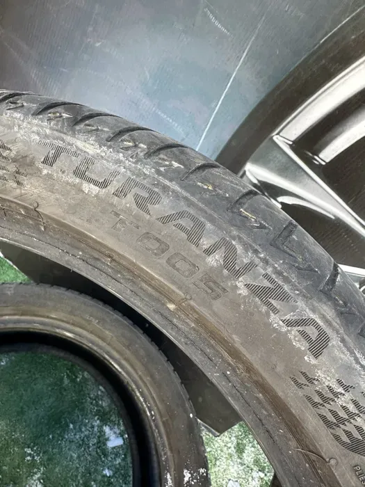 245/40 R19 Bridgestone Turanza 22г пара шин летних.