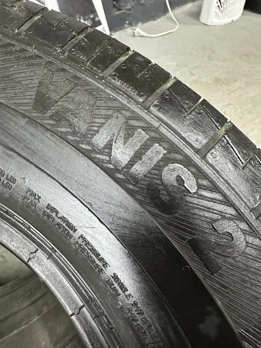 215/70 R15C Barum Vanis 2, пара шин летних.