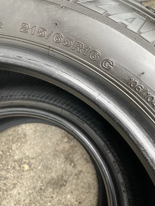 215/65 R16C Bridgestone Blizzak LM комплект шин всесезонных