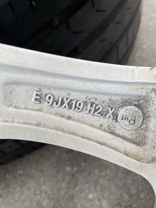 BMW X3, X5, R19 5/120 диски.