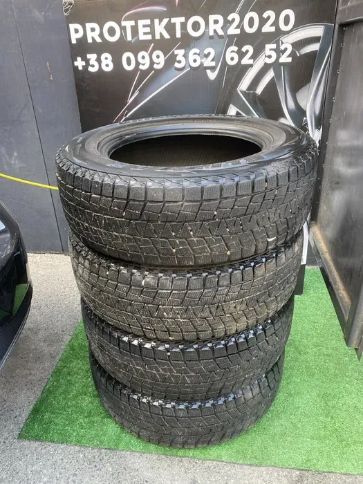 215/65 R16 Bridgestone Blizzak комплект шин зимних