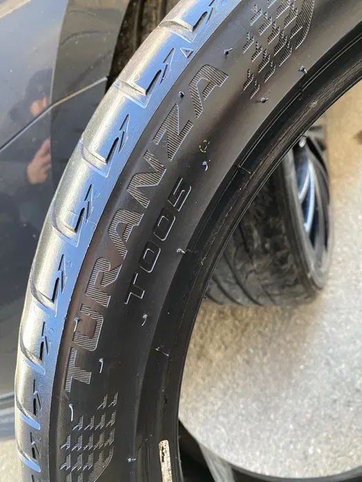 255/40 R20 Bridgestone Turanza 21г пара шин летних
