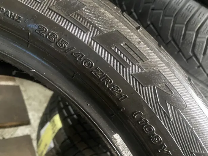 285/40 R21 Bridgestone Dueler H/P Sport пара шин летних