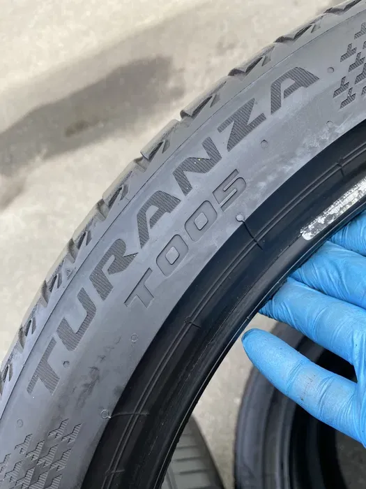 245/40 R19 Bridgestone Turanza T005, 22г комплект шин летних