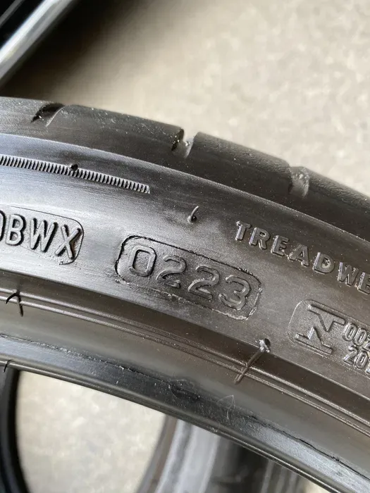 235/35 R19 Bridgestone Potenza 23г пара шин летних