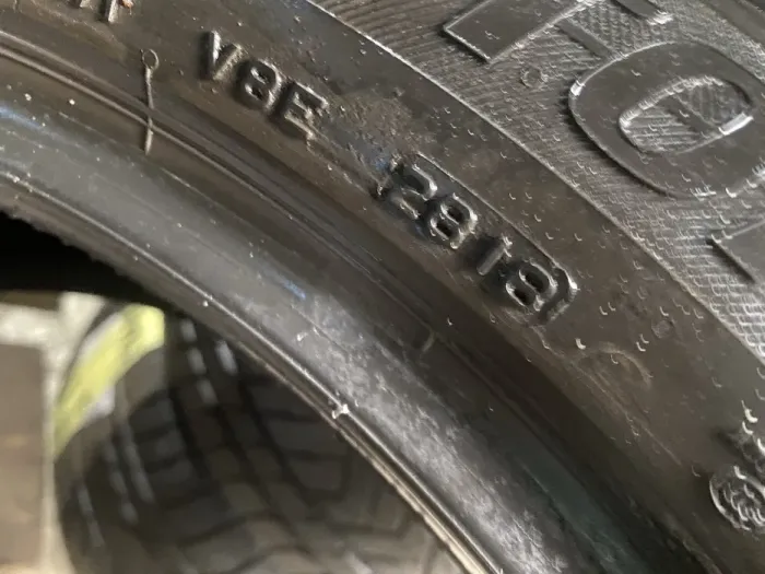 285/40 R21 Bridgestone Dueler H/P Sport пара шин летних