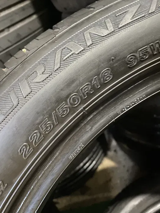 225/50 R18 Bridgestone Turanza RFT комплект шин летних