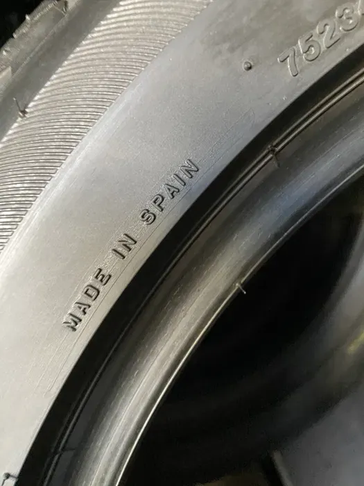 215/50 R18 Bridgestone Turanza 19 год пара шин летних