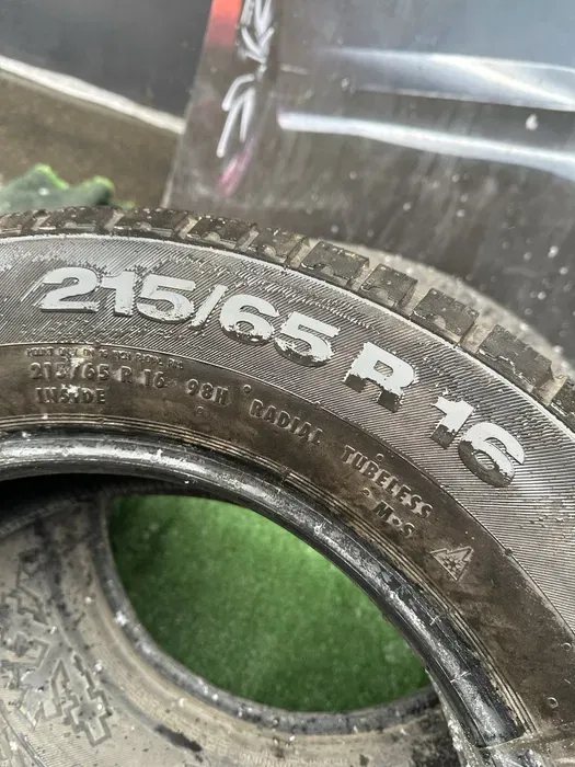 215/65 R16 Continental Cross Contact пара шин зимних.