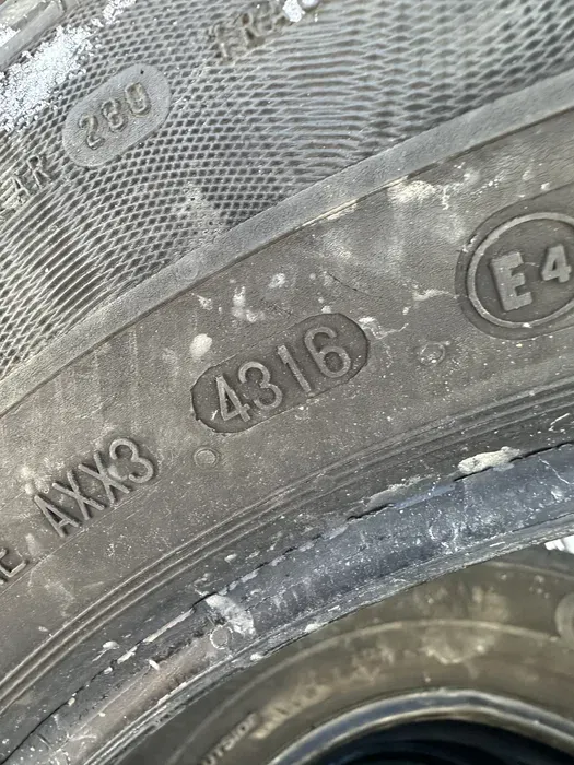 195/65 R15 Continental ContiPremium Contact комплект шин летних.