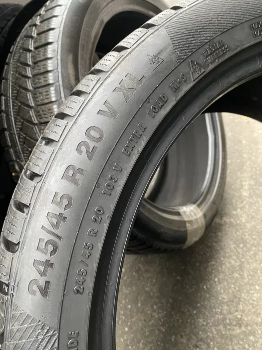 245/45 R20 Continental Winter Contact 19г пара шин зимних.