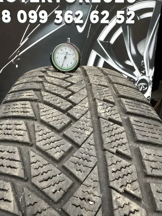 235/45 R20 Continental Winter Contact 21г пара шин зимних.