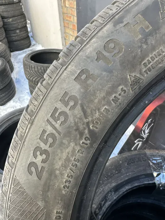 235/55 R19 Continental WinterContact 20г комплект шин зимних.