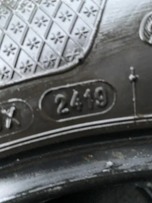 215/60 R16 Kleber Krisalp 19г пара шин зимних.