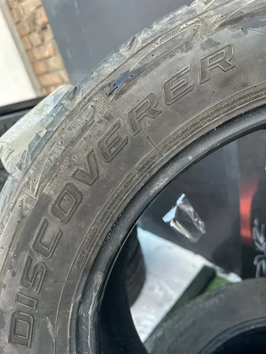 255/55 R19 Cooper Discoverer 19г комплект шин всесезонных.