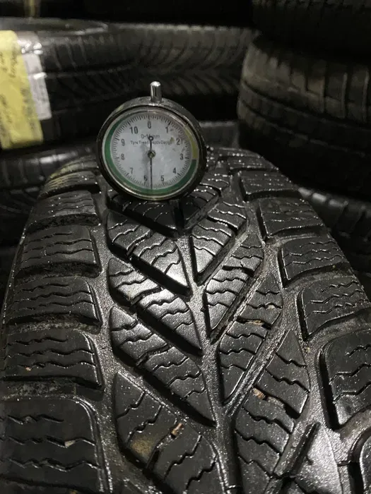 175/65 R14 Debica Frigo комплект шин зимних.
