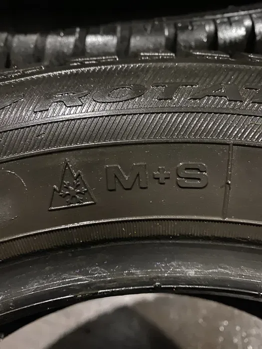 175/65 R14 Debica Frigo комплект шин зимних.
