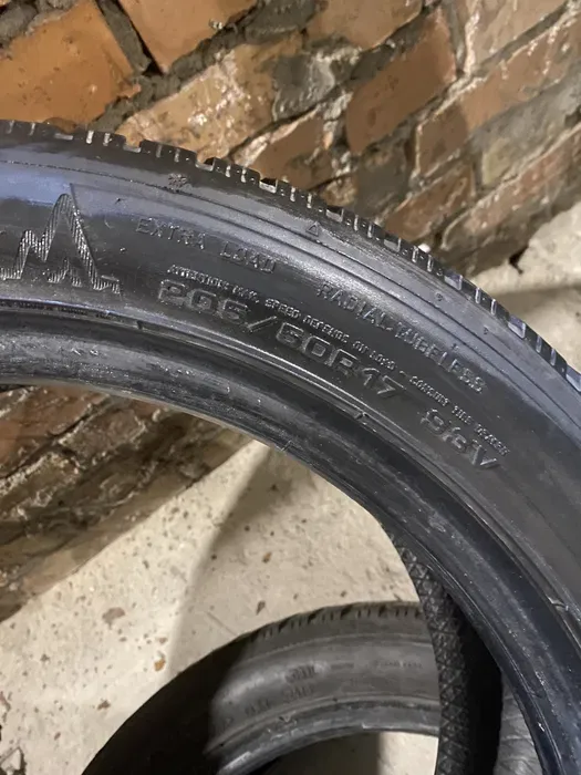 205/50 R17 Dunlop Winter Sport пара шин зимних.
