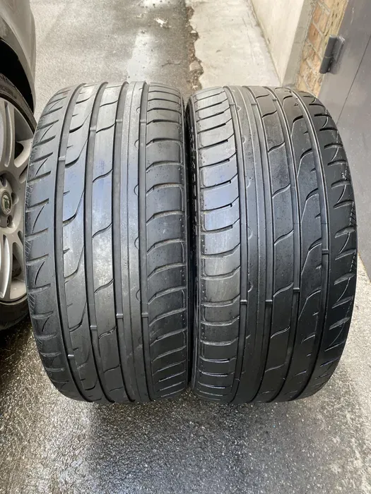 235/40 R19 EverGreen DynaControl пара шин летних