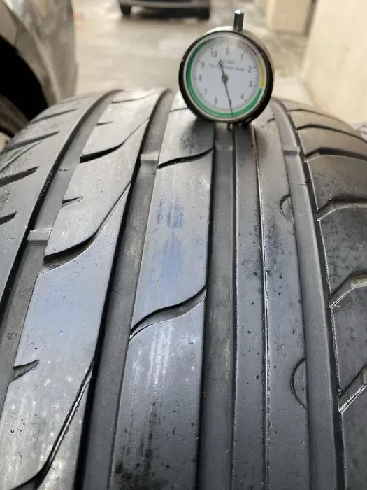 235/40 R19 EverGreen DynaControl пара шин летних