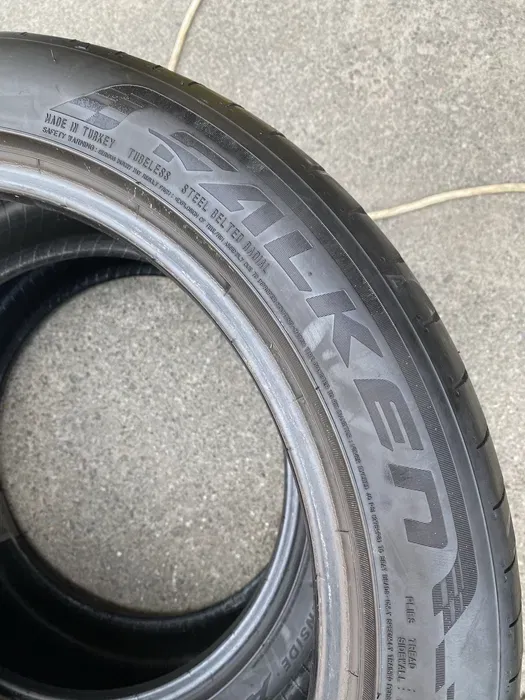 235/45 R18 Falken Azenis 22г, пара шин летних