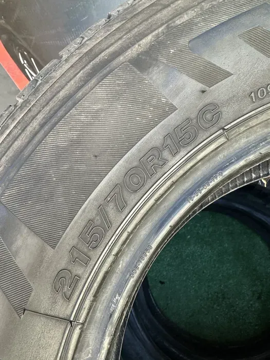 215/70 R15C Firestone VanHawk 2, комплект шин летних.