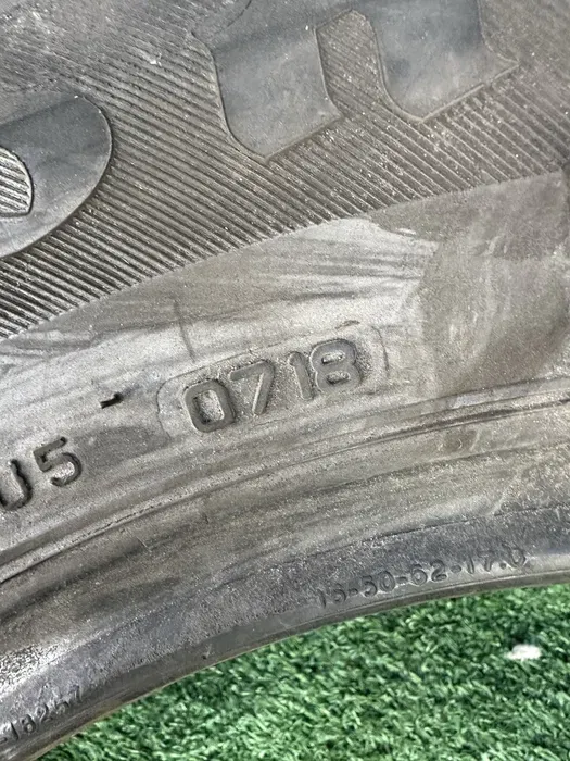 215/70 R15C Firestone VanHawk 2, комплект шин летних.