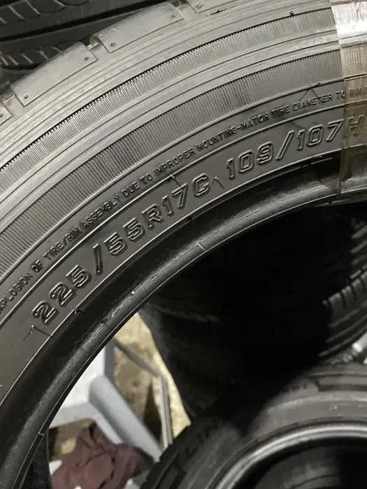 225/55 R17C Falken пара шин летних