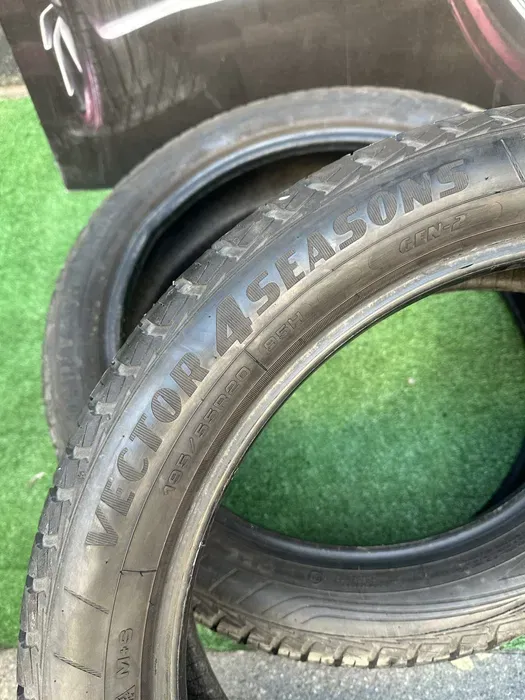 195/55 R20 Good/Year Vector 19г пара всесезонных шин.