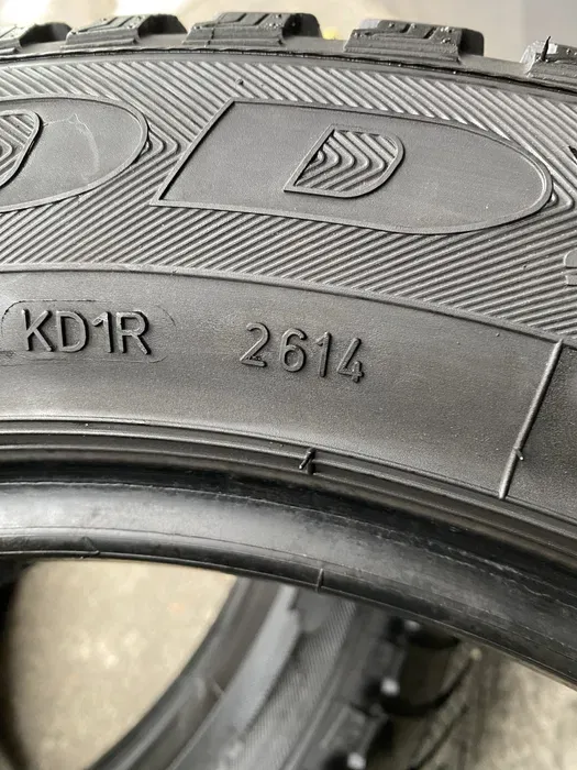235/55 R17 Good/Year Vector комплект шин всесезонных