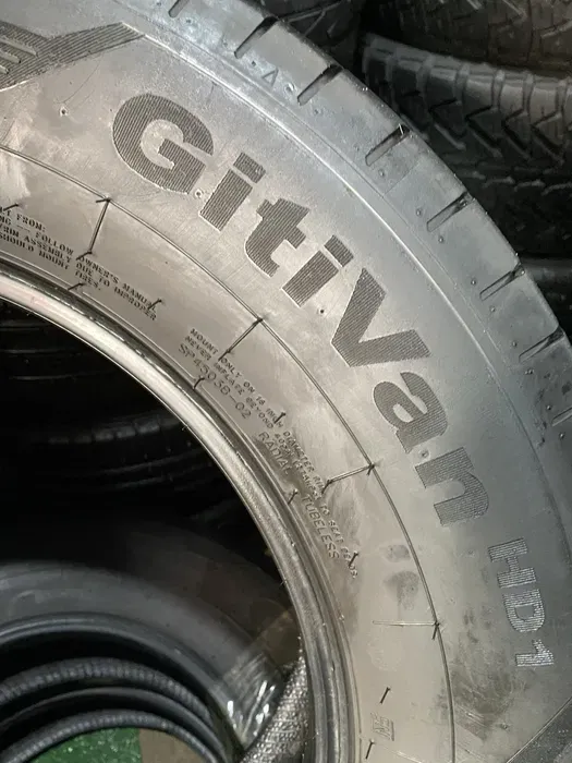 205/75 R16C 2023г Giti Van летние шины комплект