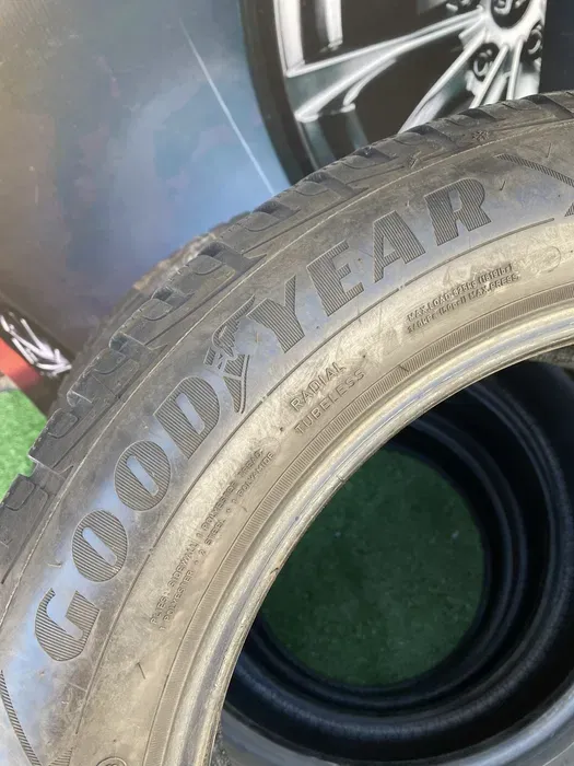 225/55 R17 Good/Year Ultra Grip комплект шин зимних.