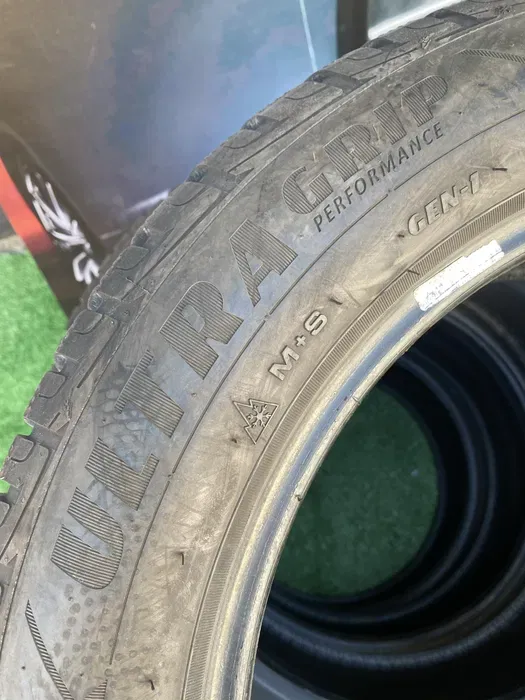 225/55 R17 Good/Year Ultra Grip комплект шин зимних.