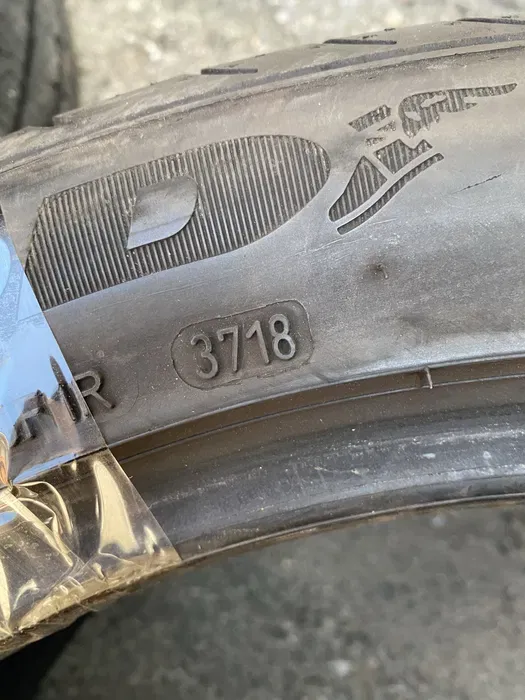 275/40 R19 + 245/45 R19 Good/Year Efficient Grip Run/flat комплект ши