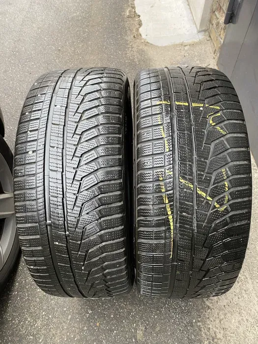 245/45 R19 Hankook i cept evo 19г пара шин зимних.