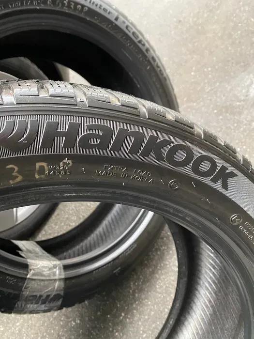 245/45 R19 Hankook i cept evo 19г пара шин зимних.