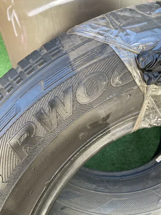 235 /65 R16C Hankook PW пара шин зимних.
