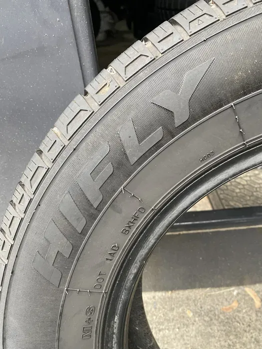 225/65 R16C Hifly Win Transit 21г пара шин зимних.