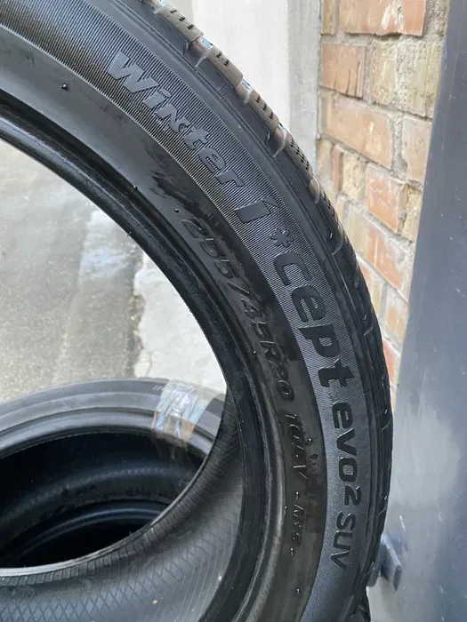 255/45 R20 Hankook i cept evo комплект шин зимних.