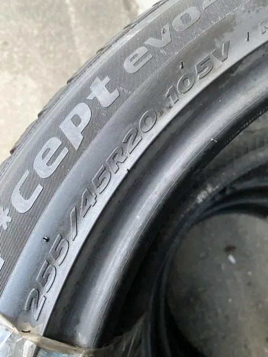 255/45 R20 Hankook i cept evo комплект шин зимних.