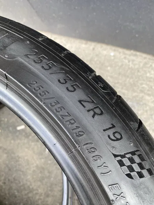 255/35 R19 Michelin Pilot Sport 4, шина одиночка