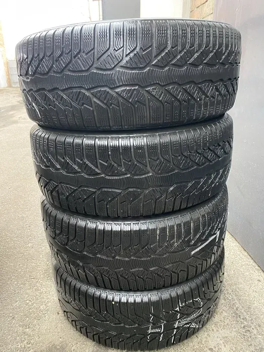 235/45 R18 Kleber Krisalp HP комплект шин зимних.