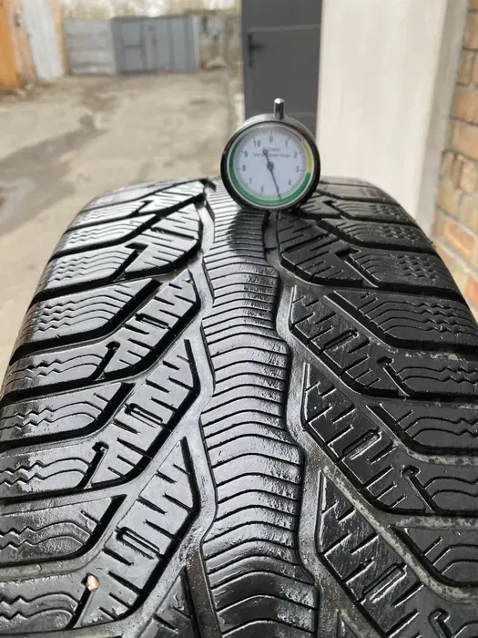 235/45 R18 Kleber Krisalp HP комплект шин зимних.