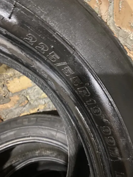225/55 R19 Kumho Solus комплект шин летних